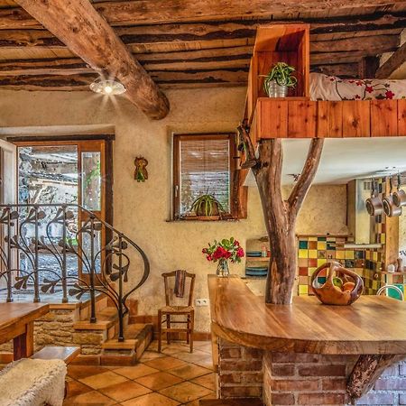 The Dragon Barn - Studio Ascou Екстер'єр фото